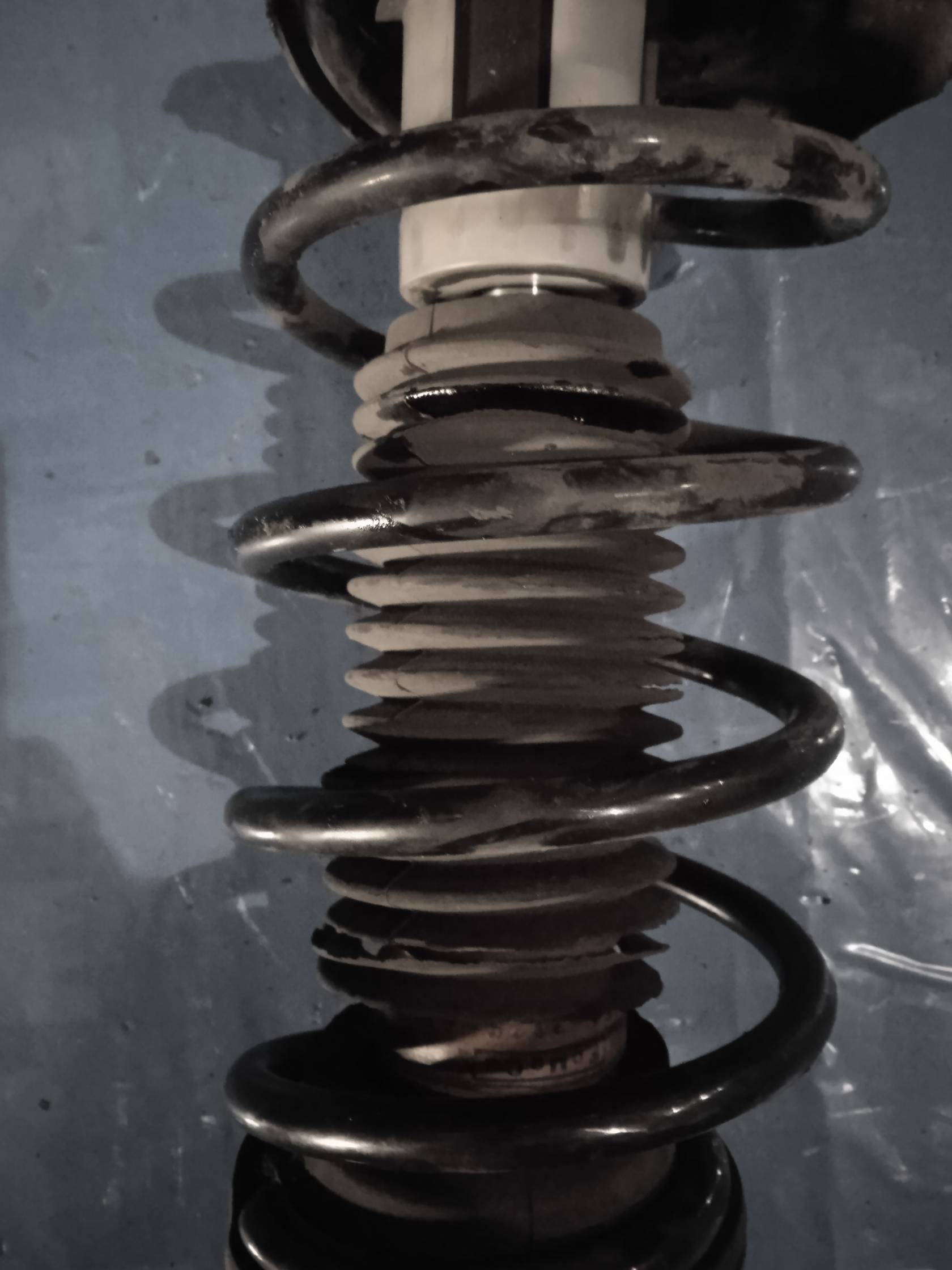 Ammortizzatore ant. dx.